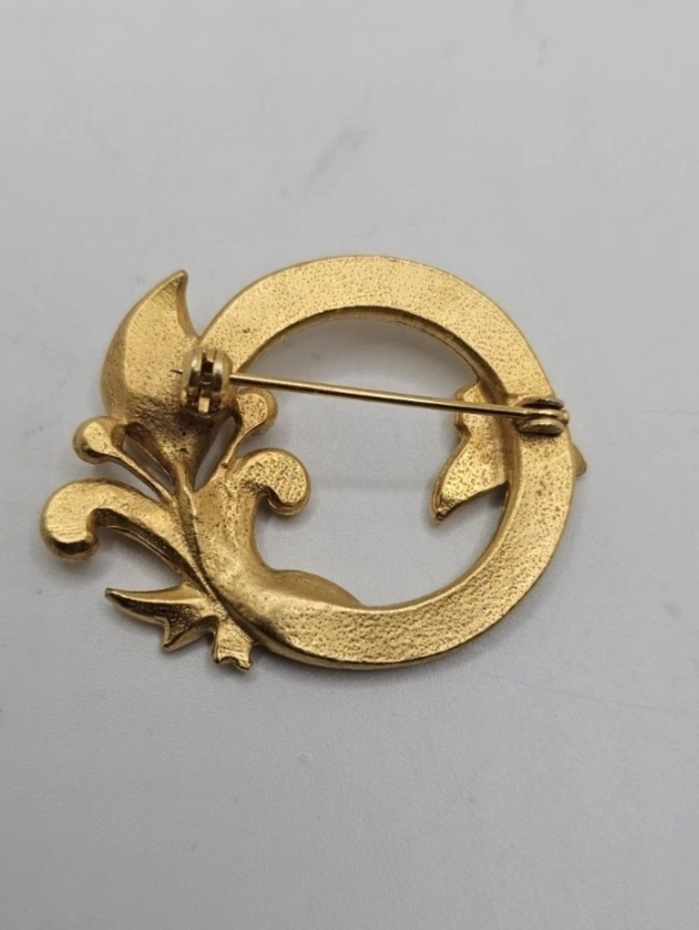Vintage Goldtone Calla Lily Brooch - Picture 2 of 3